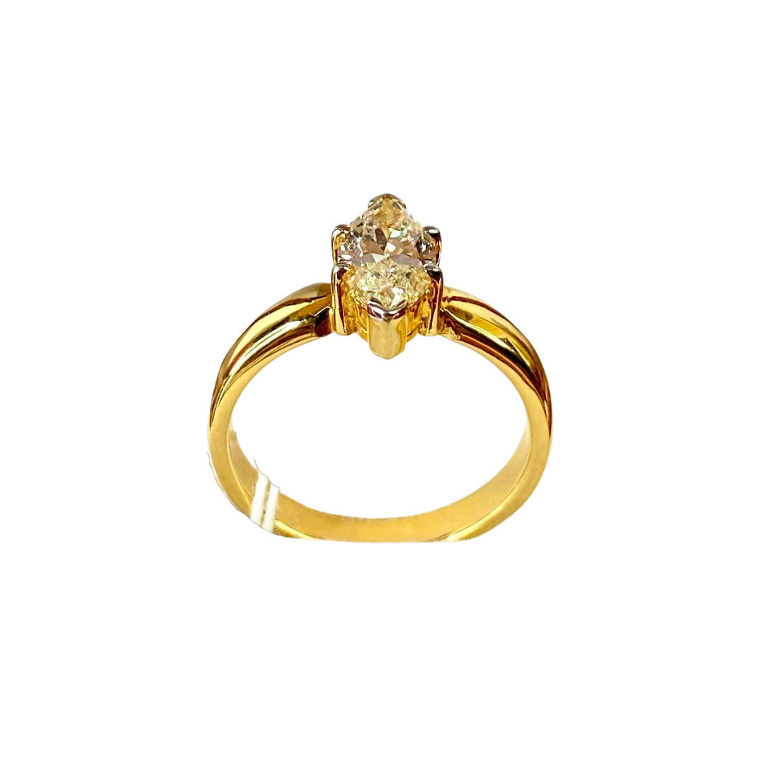 18K Yellow Gold Diamond Lady Ring