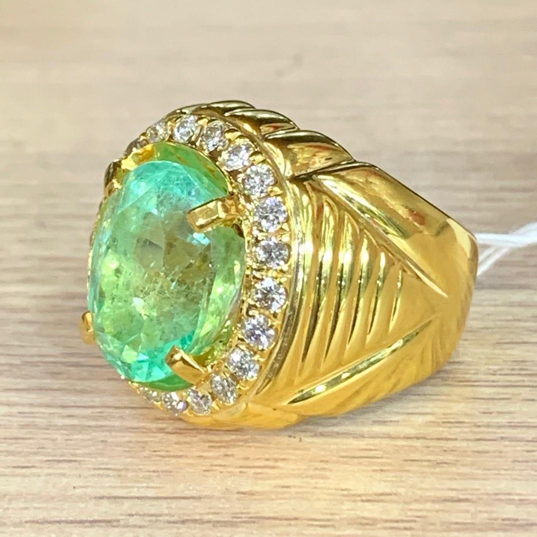 Emerald Ring 8.75 Carats with Diamonds